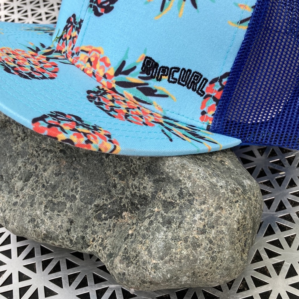 RIP CURL HAT - Picture 3 of 5